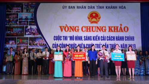 Vòng chung khảo Cuộc thi “Mô hình sáng kiến CCHC của công chức, viên chức trẻ” tỉnh Khánh Hòa lần 4 - năm 2019 thành công tốt đẹp